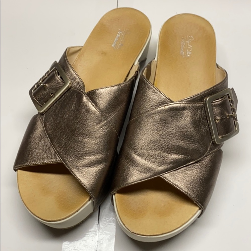 Dr Scholl’s Flight Slides